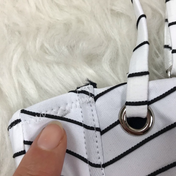 Fleur Du Mal bikini top swimsuit - Picture 5 of 6